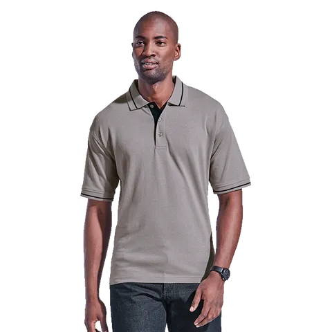 Mens Field Golfer